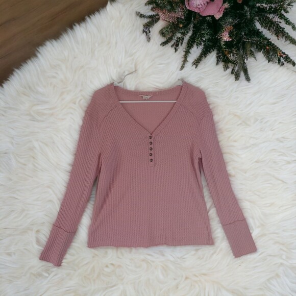 🌍5/$10🌏 Medium Caslon Pink Sweatshirt with faux buttons - Picture 1 of 9